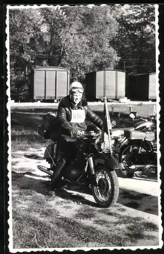 Fotografie Motorrad MZ-ES 175, Kradfahrer in Ustron Polona / Schlesien 1964