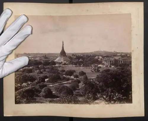 Fotografie Philip Adolf Klier, Rangoon, Ansicht Rangoon / Yangon, Blick nach dem Fytche Square mit der Sule-Pagode