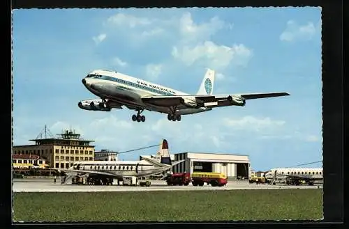 AK Stuttgart, Flughafen, Landendes Flugzeug