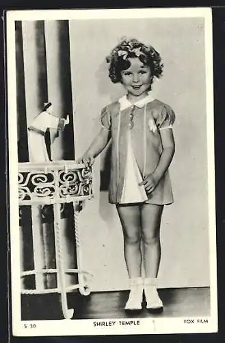AK Schauspielerin Shirley Temple im Kostüm einer Filmrolle