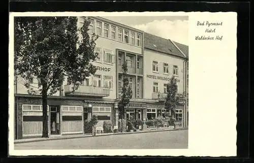 Passepartout-AK Bad Pyrmont, Blick zum Hotel Waldecker Hof