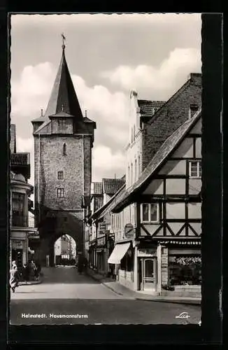 AK Helmstedt, Hausmannsturm mit Strassenpartie