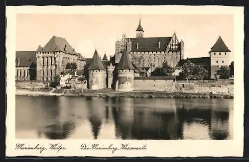 AK Marienburg /Westpr., Die Marienburg von der Wasserseite