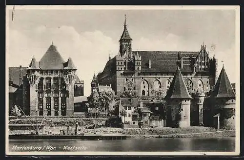 AK Marienburg / Malbork, Teilansicht von der Westseite gesehen