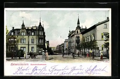 AK Kaiserslautern, Eisenbahnstrasse mit Passanten