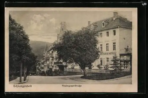 AK Schlangenbad / Taunus, Rheingauerstrasse mit Victoria Hotel