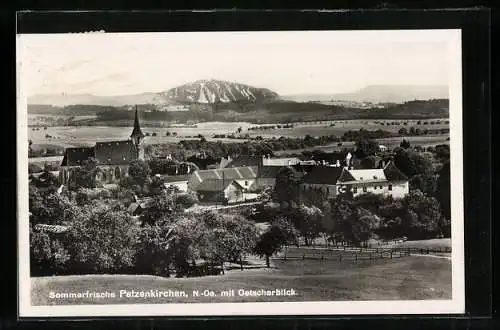 AK Petzenkirchen /N.-Oe., Blick auf den Oetscher über die Ortschaft