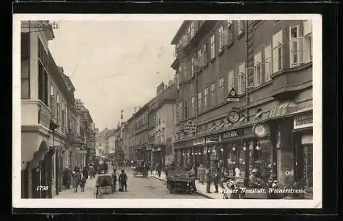 AK Wiener Neustadt, Wienerstrasse mit Geschäften