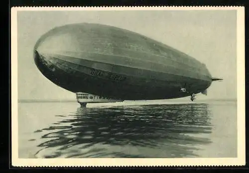 AK Wasserlandung des Graf Zeppelin auf dem Bodensee