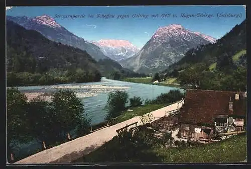 AK Scheffau /Salzburg, Strassenpartie gegen Golling mit Göll und Hagen-Gebirge