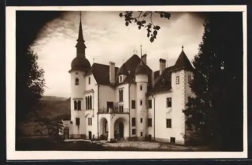 AK Irdning /Obersteiermark, Am Schloss Pichlarn