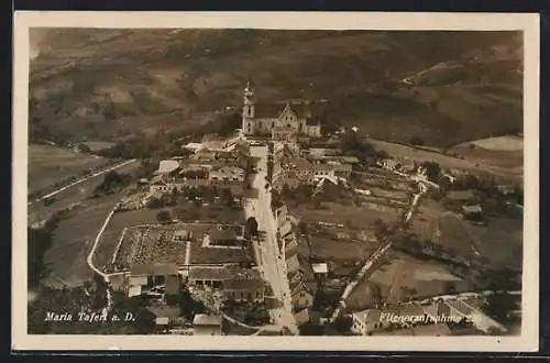 AK Maria Taferl a. D., Strassenpartie mit Kirche, Fliegeraufnahme