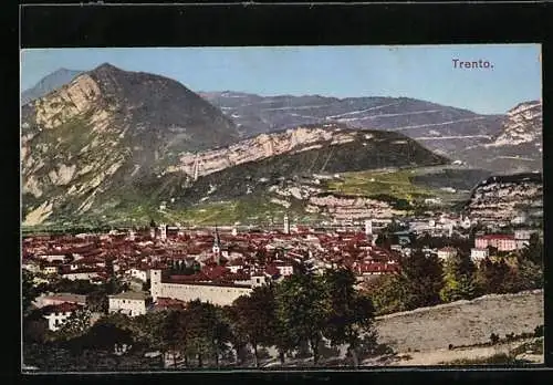 AK Trento, Gesamtansicht vom Berg aus