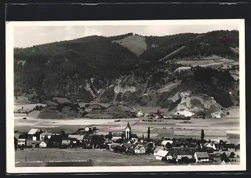 AK Pöls /Steiermark, Ortsansicht mit Berghintergrund