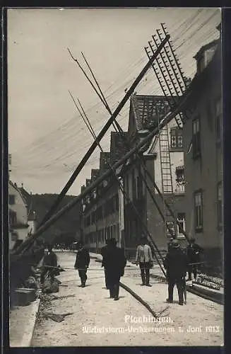 AK Plochingen, Verheerungen nach Wirbelsturm am 1.6.1913, geknickte Leitungsmasten