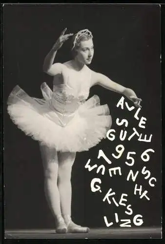 Fotografie G. Kiesling, Neujahrsgruss 1956, hübsche Tänzerin / Ballerina im Bühnenkostüm