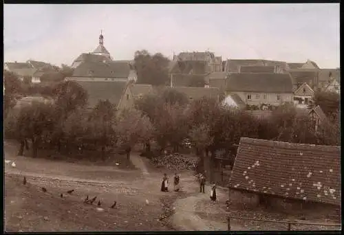 Fotografie Otto Blaubach, Naumburg, Ansicht Kleineichstädt, Blick über die Dächer der Ortschaft