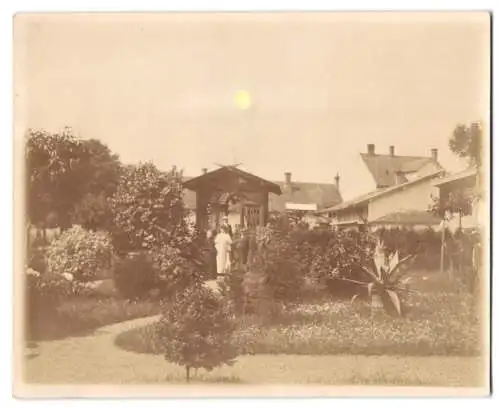 87 Fotografien unbekannter Fotograf, Ansicht Bruck an der Leitha, K.u.K. Armeeschiessschule, Soldaten mit Puch Motorrad