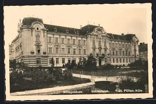 AK St. Pölten /N.-Do., Amtsgebäude und Bischofteich