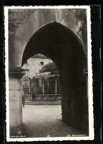 AK Dubrovnik, Tordurchblick in der Innenstadt