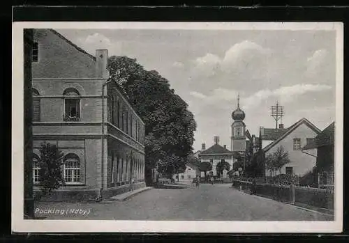 AK Pocking, Strassenpartie mit Blick zur Kirche
