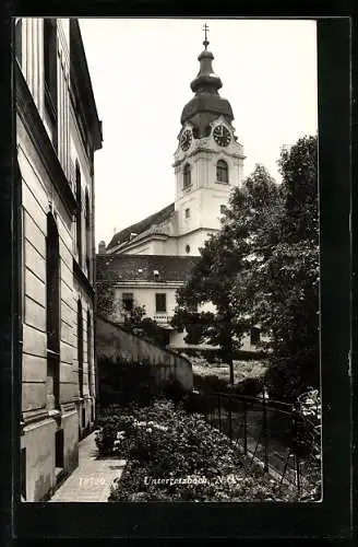 AK Unterretzbach, Kirchturm und Gartenpartie