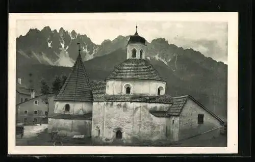 AK Innichen im Pustertal, Lorettokapelle gegen die Haunoldgruppe