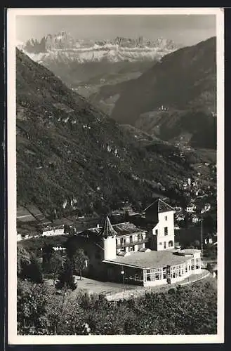 AK Gries-Bozen, Der Reichsrieglerhof aus der Vogelschau