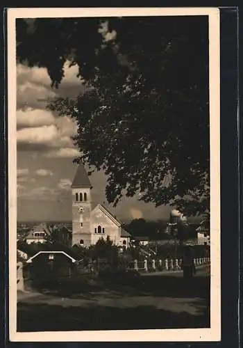 AK Wien, Siedlung Starchant, Blick zur Kirche