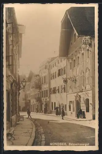 AK Mondsee, Ortspartie mit Warengeschäften