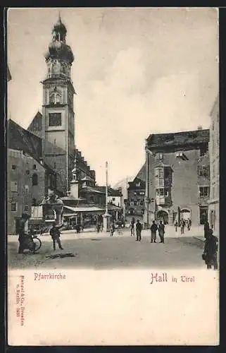 AK Hall in Tirol, Pfarrkirche mit Strasse