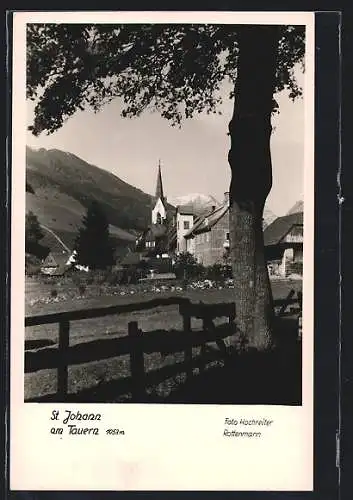 AK St. Johann am Tauern, Teilansicht mit Bergen