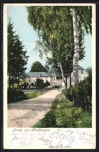 AK Neuhausen, Strassenpartie mit Blick auf Gebäude