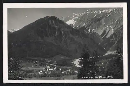 AK Vandans im Montafon, Teilansicht mit Bergen