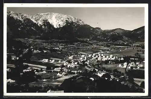AK Puchberg am Schneeberg, Ortsansicht mit verschneiten Bergen