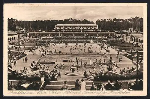 AK Frankfurt-Niederrad, Stadion, Blick von der Terrasse auf das Planschbecken