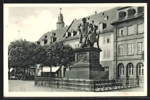 AK Hanau /Main, Marktplatz mit Brüder-Grimm-Denkmal