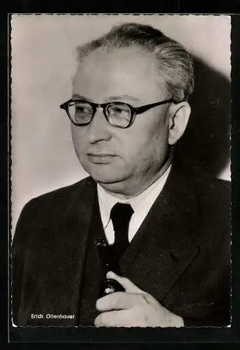 AK Erich Ollenhauer, Portrait mit Pfeife