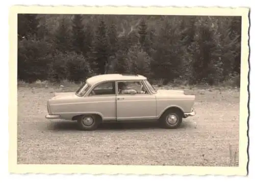 11 Fotografien Auto DKW Junior, Familie aus Berlin macht Camping Urlaub in Österreich am Langbathsee