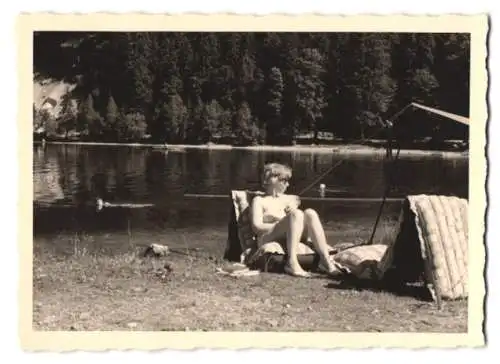 11 Fotografien Auto DKW Junior, Familie aus Berlin macht Camping Urlaub in Österreich am Langbathsee