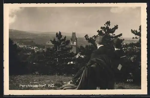 AK Perchtoldsdorf /N. Ö., Ortsansicht mit Kirche