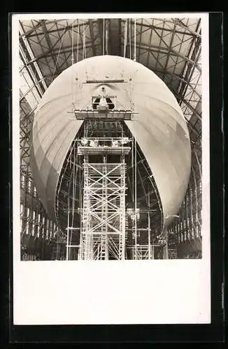 AK Bau des Zeppelin LZ 130, Blick in die Luftschiffhalle