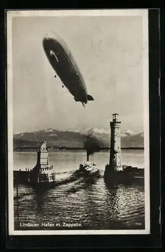 AK Lindau, Zeppelin schwebt über dem Hafen