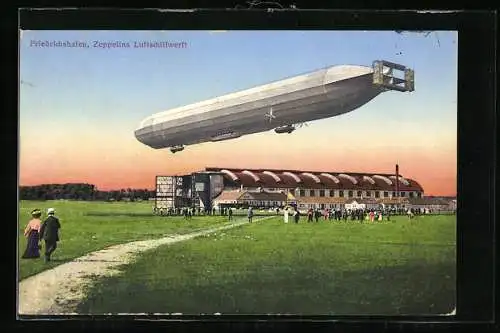 AK Friedrichshafen, Zeppelin über der Luftschiffwerft