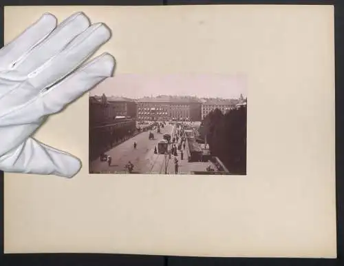 Fotografie J. Jaeger, Ansicht Stockholm, Norrbro Strassenansicht mit Pferdebahn