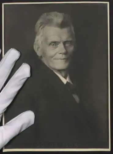 Fotografie unbekannter Fotograf und Ort, Portrait Jodok Fink, Bürgermeister von Andelsbuch 1888-1897