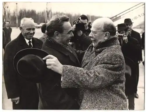 Fotografie KPDSU Generalsekretär Leonid Iljitsch Breschnew empfängt Waler Ulbricht in Moskau 1968