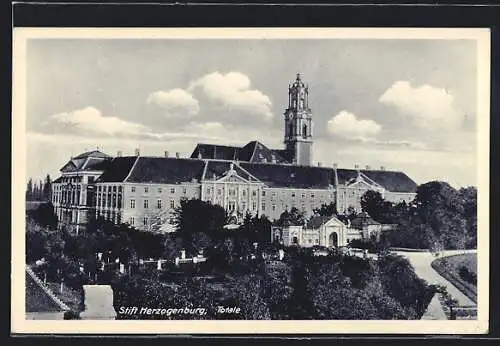 AK Herzogenburg, Stift, Totalansicht