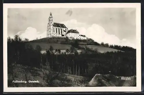 AK Pöllauberg /Oststmk., Blick hinauf zur Kirche