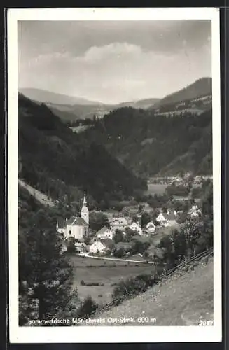 AK Mönichwald /Ost-Stmk., Teilansicht mit Kirche